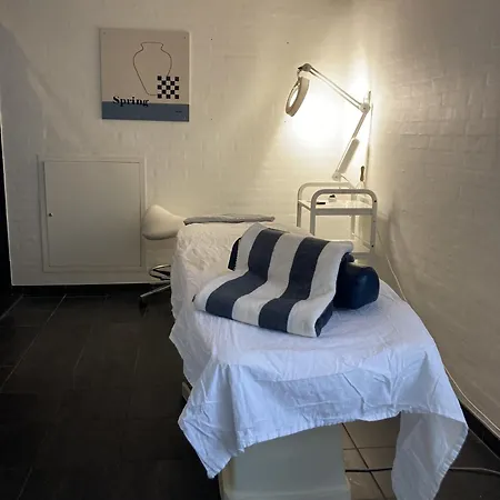 Tangsø Hytteby *