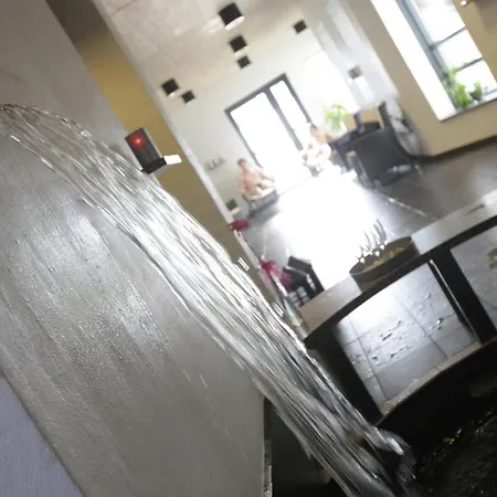 Tangso Hytteby * Bækmarksbro